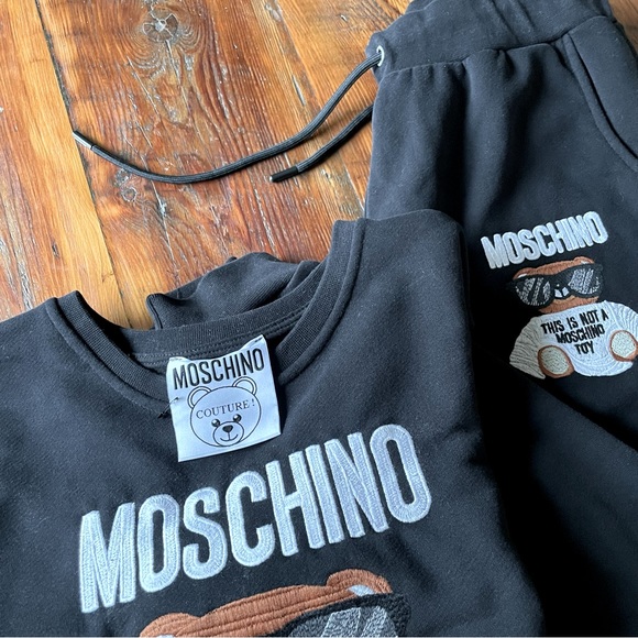 Authentic- MOSCHINO Teddy Bear Crewneck + Jogging Pants Set. - Picture 2 of 11